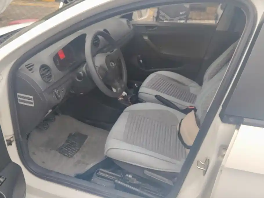 Volkswagen Jetta — миниатюра 9