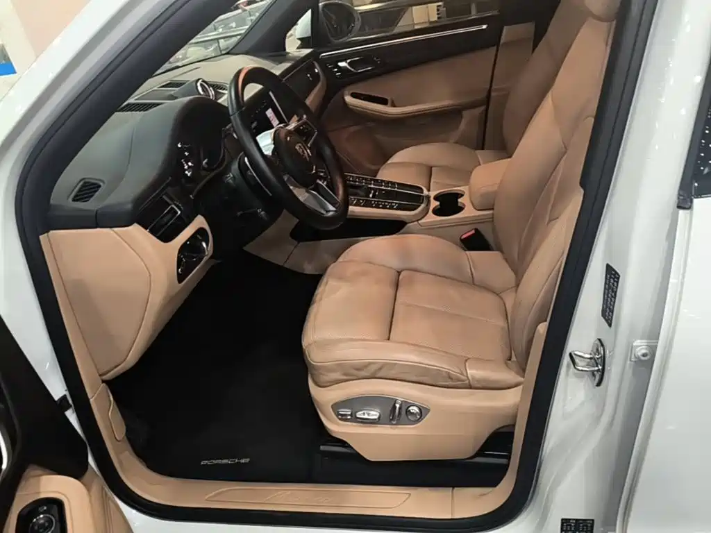Porsche Macan — миниатюра 15