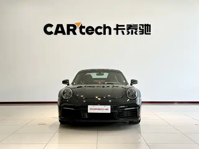PORSCHE 911