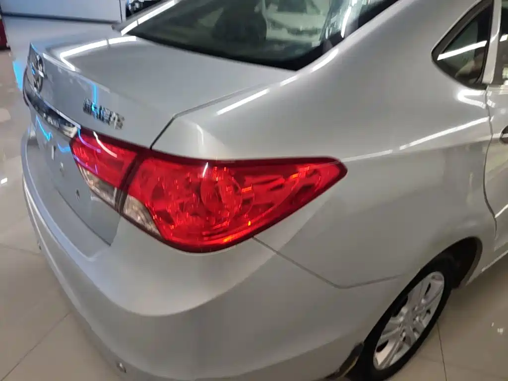 Haima Haima M3 — миниатюра 8