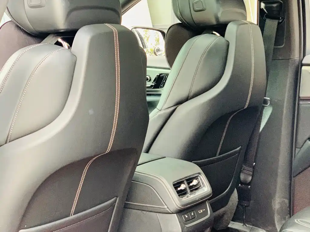 Cadillac XT5 — миниатюра 15