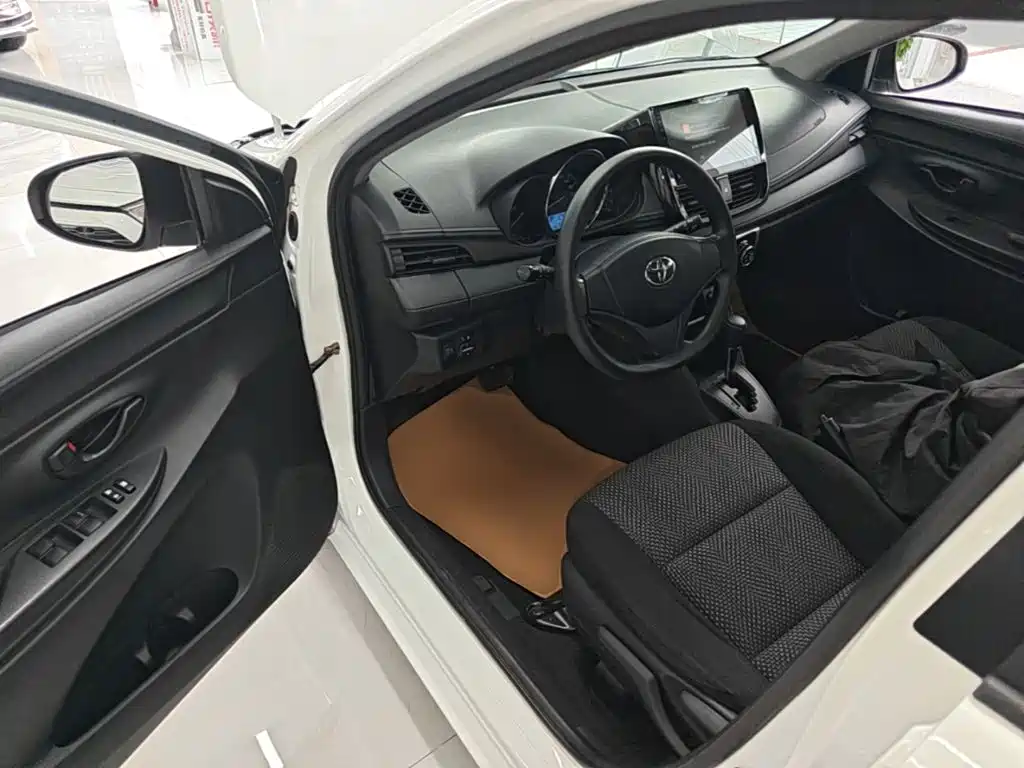 Toyota Vios FS — миниатюра 21