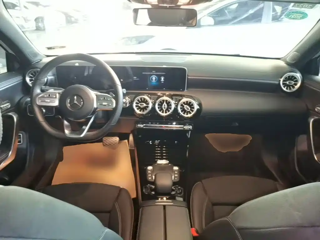 Mercedes-Benz A-Class — миниатюра 10