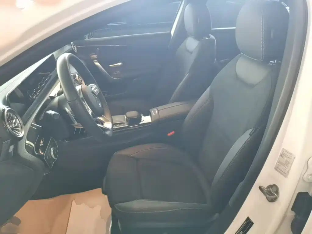 Mercedes-Benz A-Class — миниатюра 15