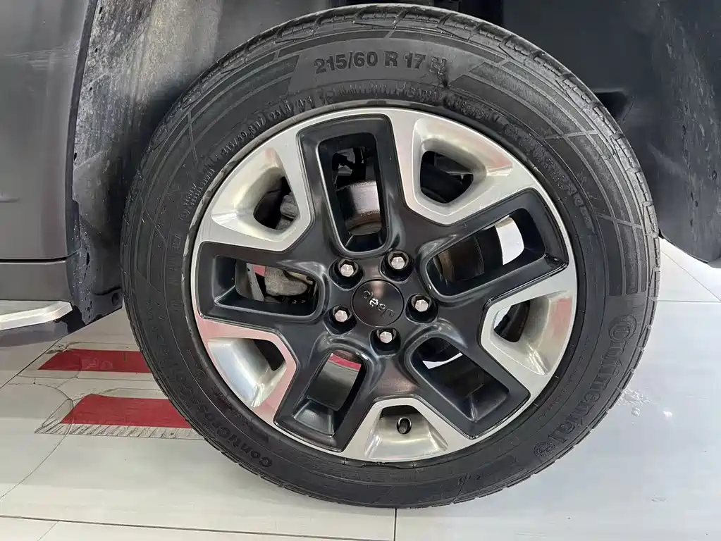 Jeep Compass — миниатюра 23