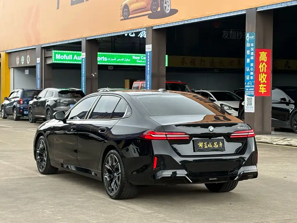 BMW 5 Series — миниатюра 20