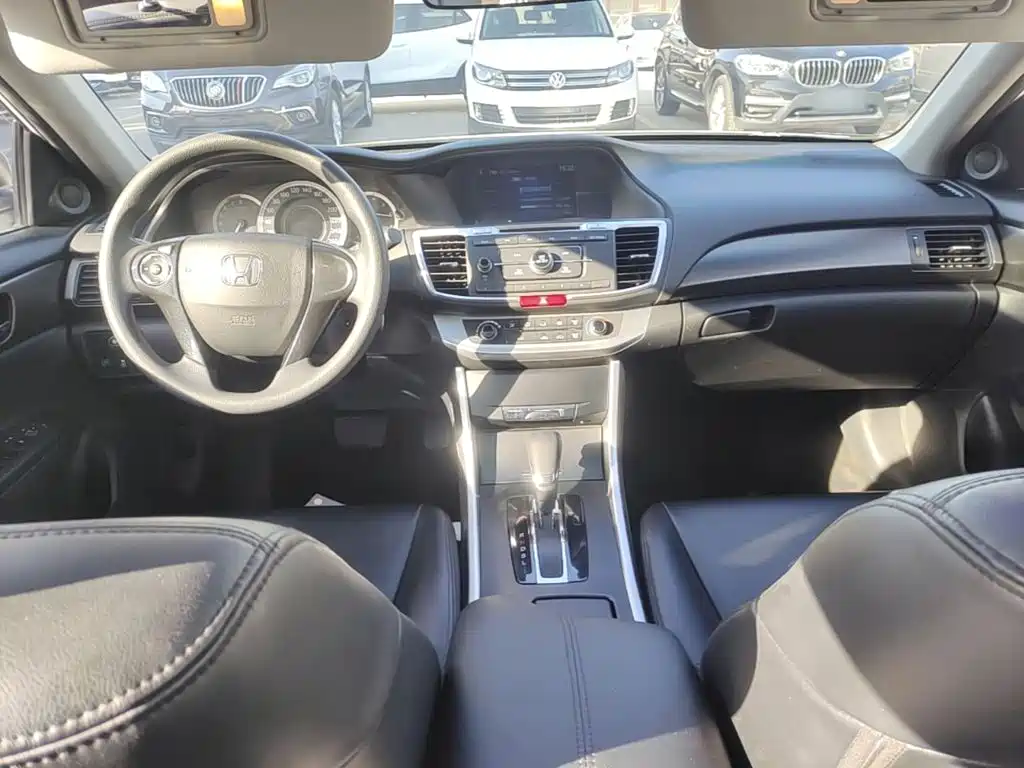 Honda Accord — миниатюра 10