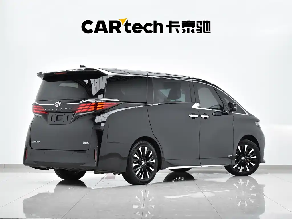 Toyota Alphard — миниатюра 25