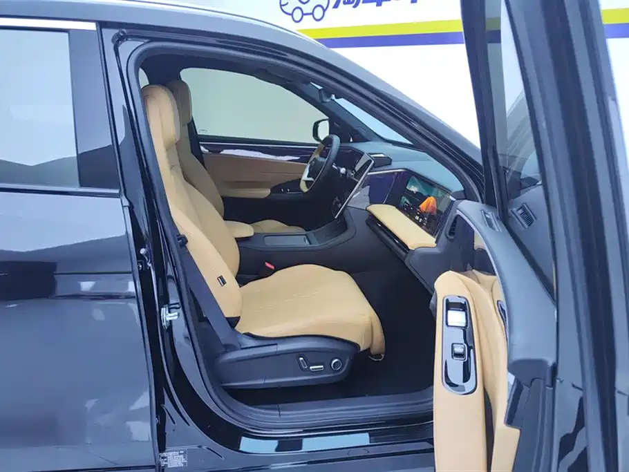 GEELY GALAXY GALAXY L7