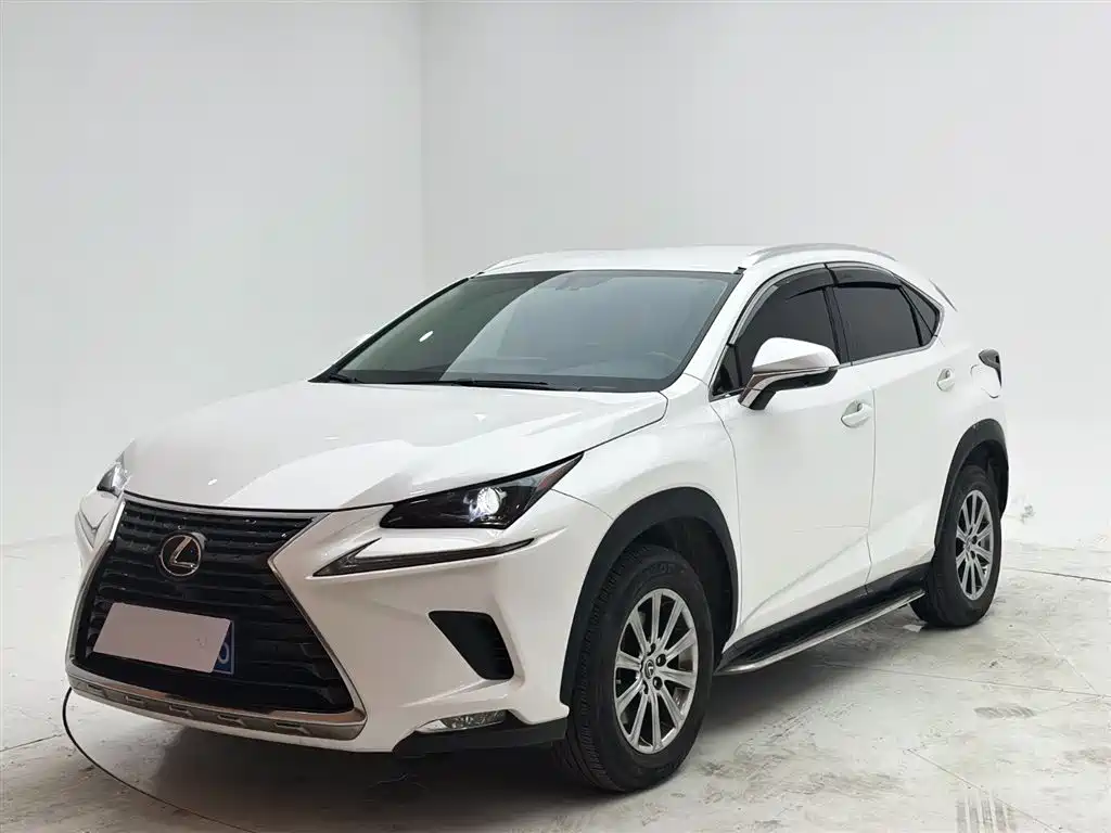 Lexus NX 2021