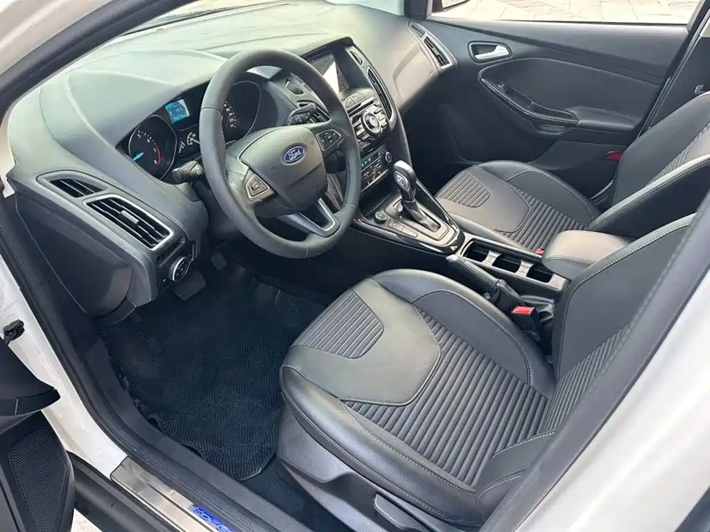 Ford Focus — миниатюра 7