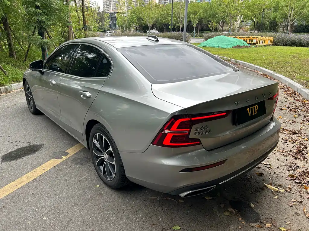 Volvo S60 — миниатюра 5