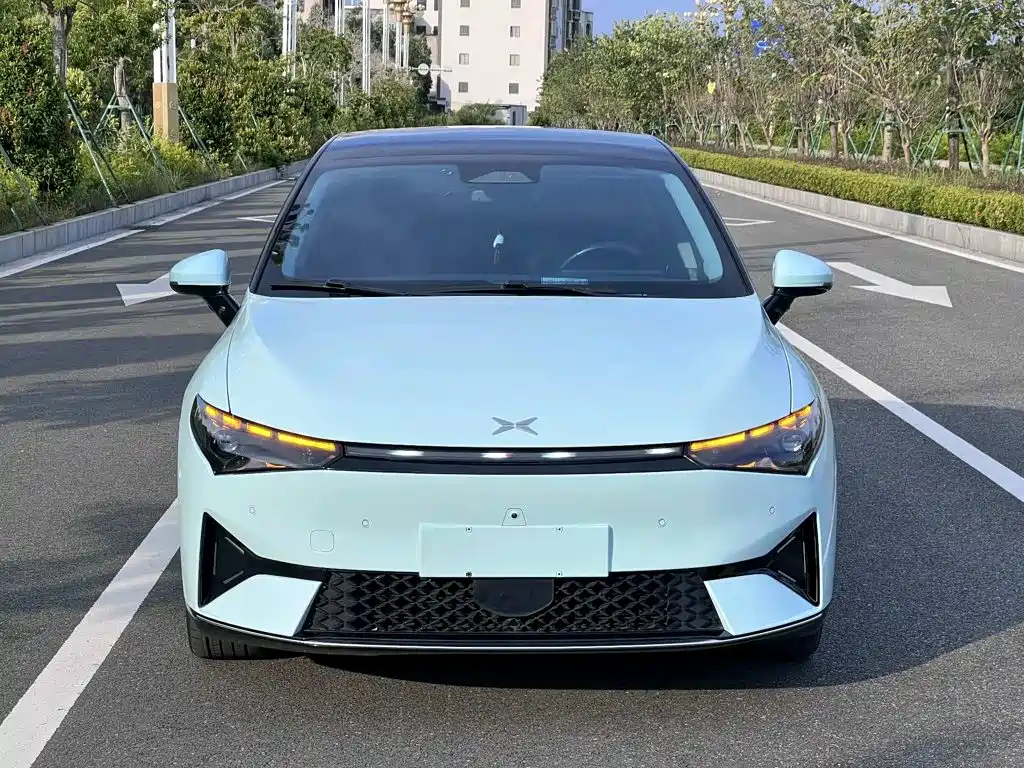 XPeng P5 — миниатюра 2