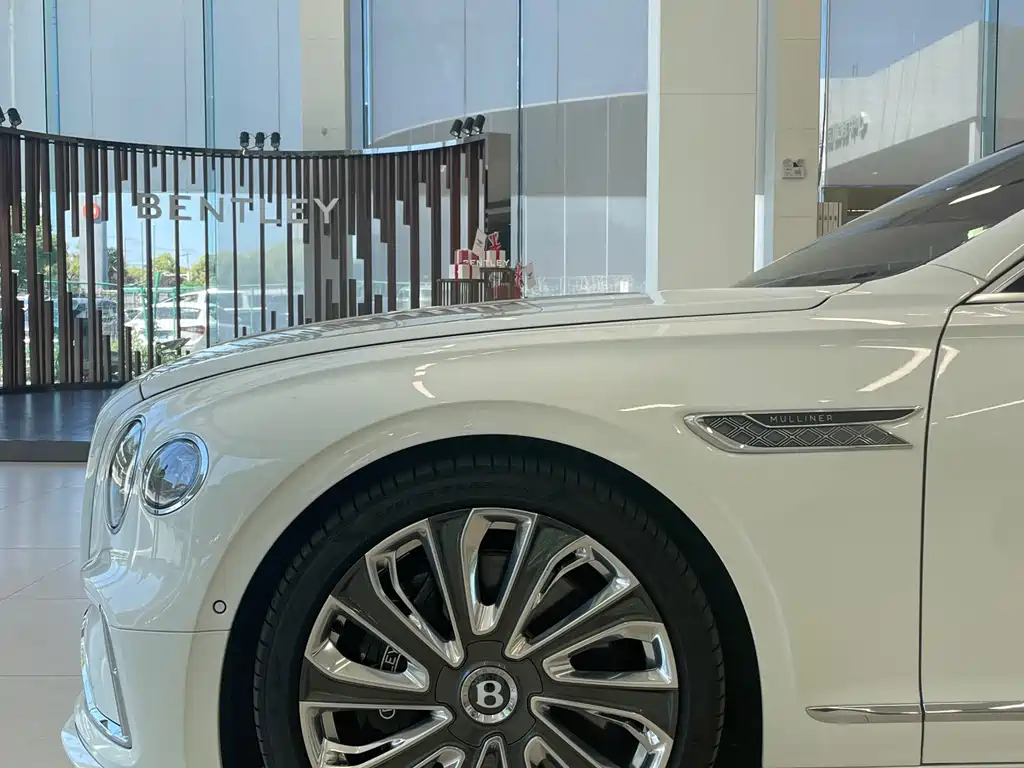 Bentley Flying Spur 2024 4.0T V8 Mulliner