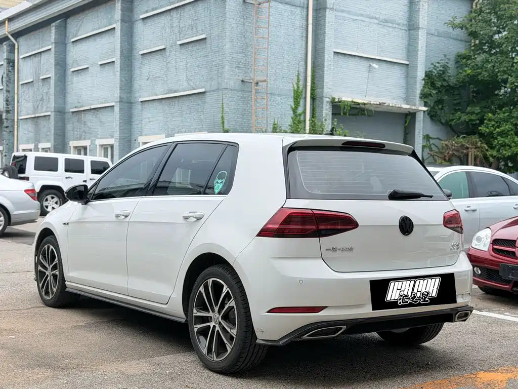 Volkswagen Golf — миниатюра 2