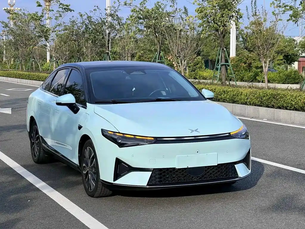 XPeng P5 — миниатюра 3