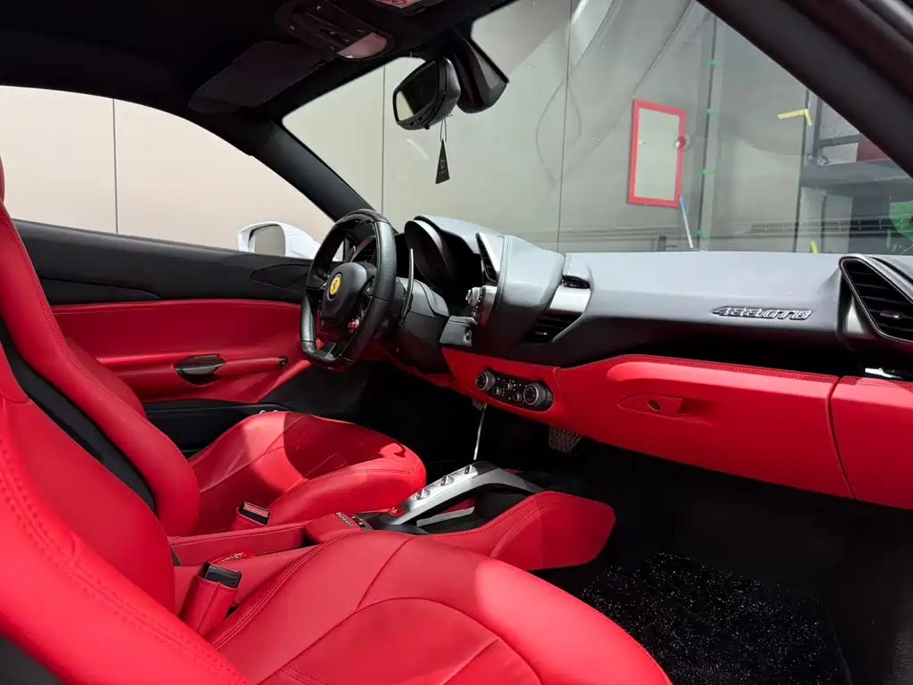 Ferrari 488 — миниатюра 9