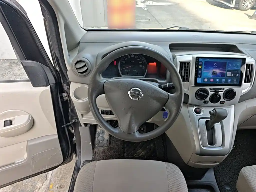 Nissan NV200 — миниатюра 11