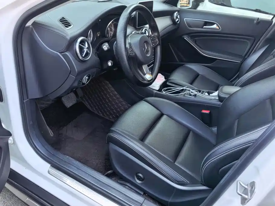 Mercedes-Benz GLA — миниатюра 9