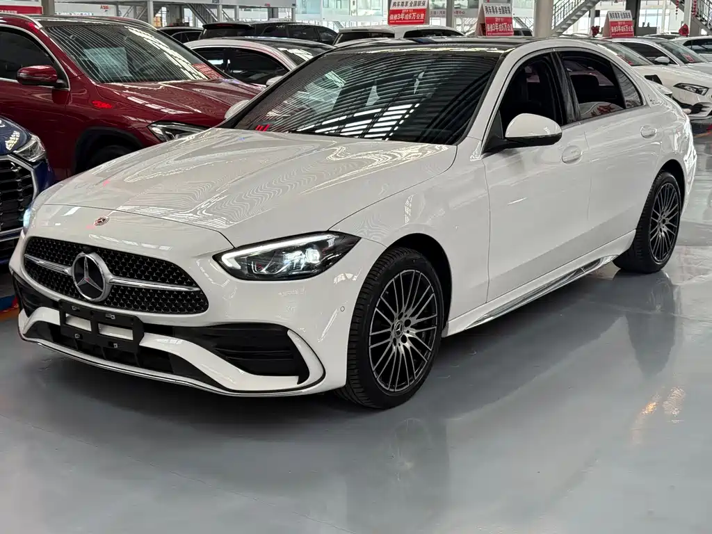 Mercedes-Benz C-Class 2024
