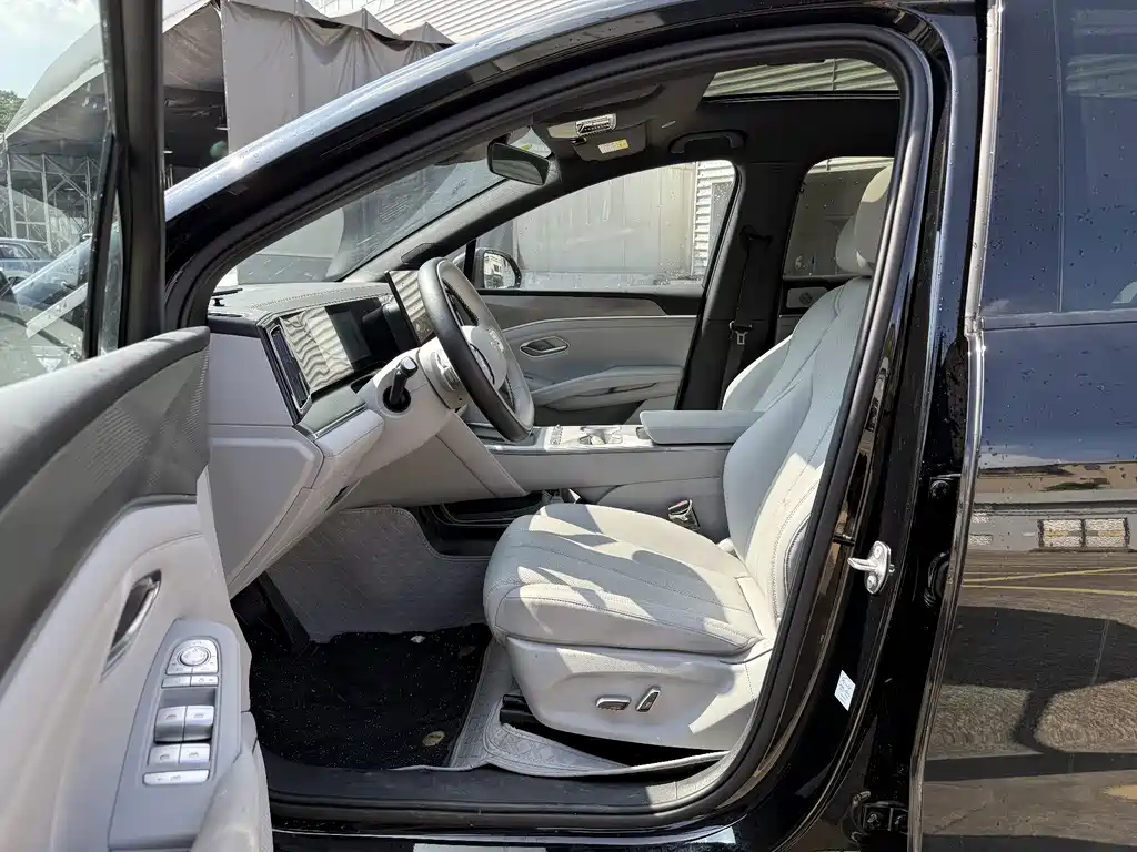 BYD Song Ultra — миниатюра 10
