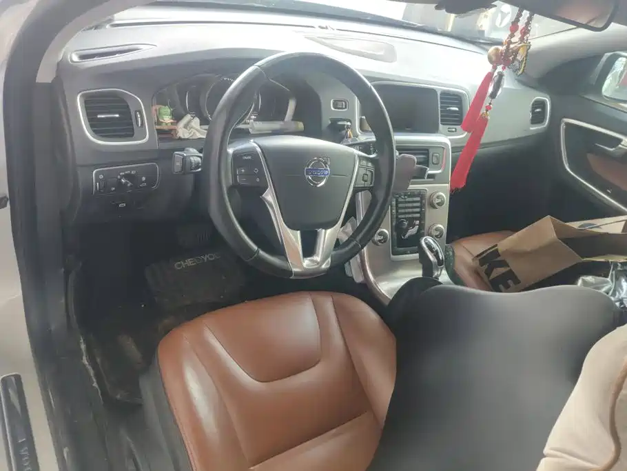 Volvo S60 — миниатюра 12