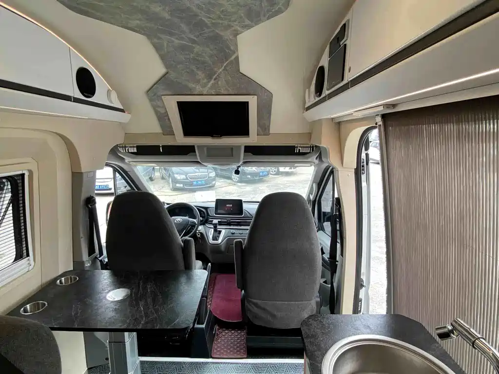 Maxus V90 RV — миниатюра 8