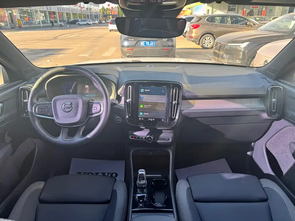 Volvo XC40 — миниатюра 5