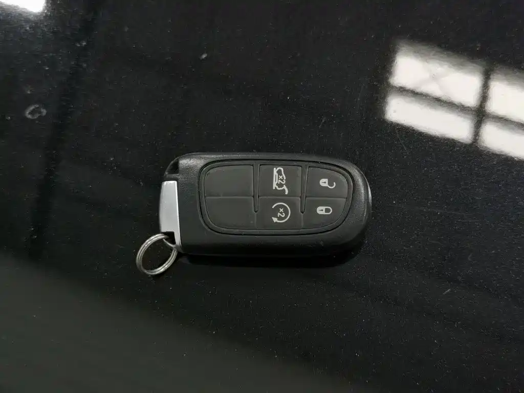 Jeep Cherokee — миниатюра 19
