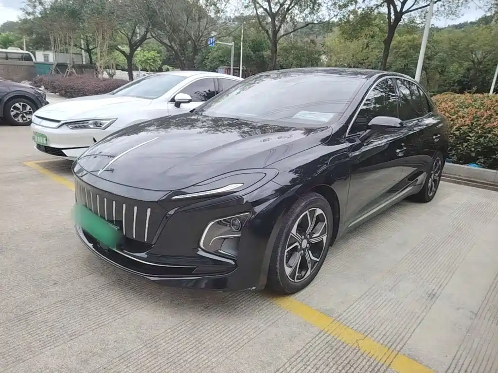 Hongqi Hongqi E-QM5
