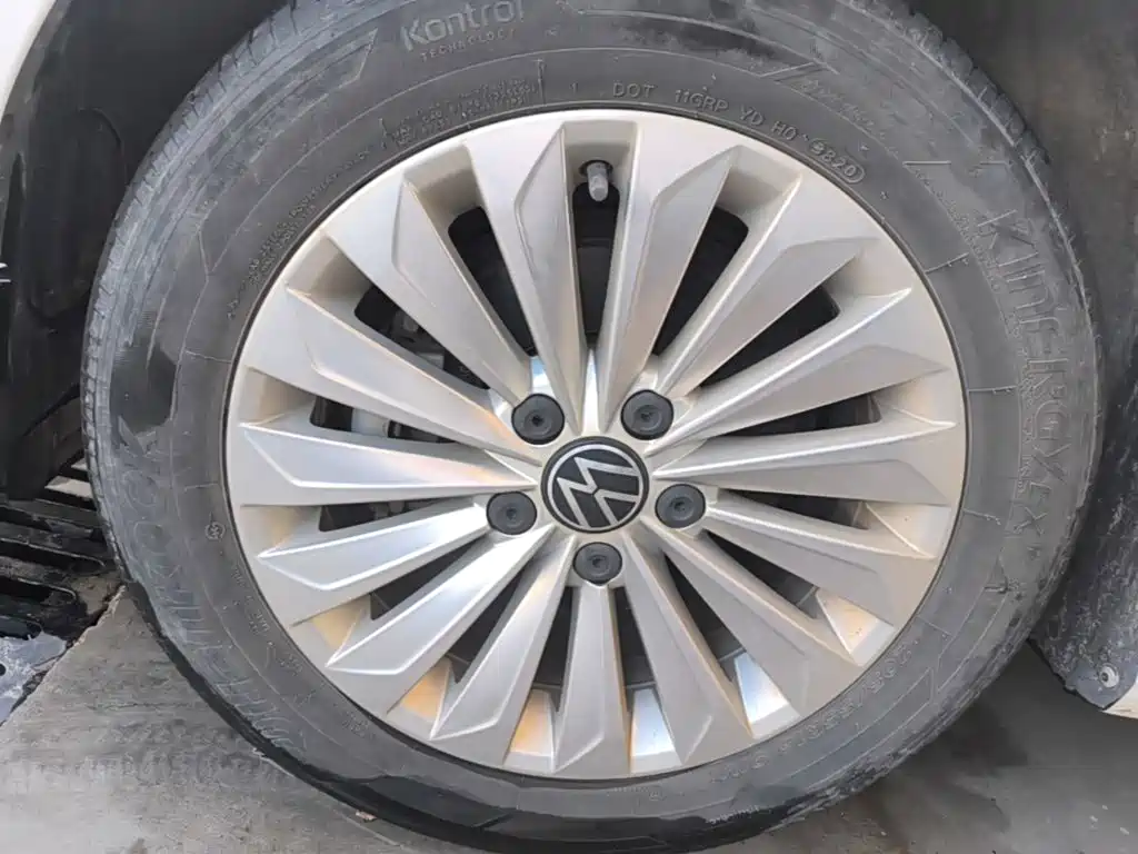 Volkswagen Lavida — миниатюра 23