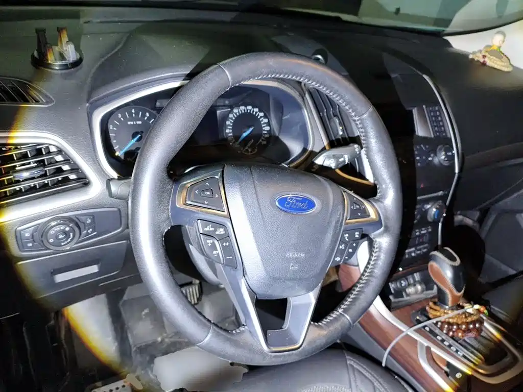 Ford Edge 2018 EcoBoost 245 7 мест V