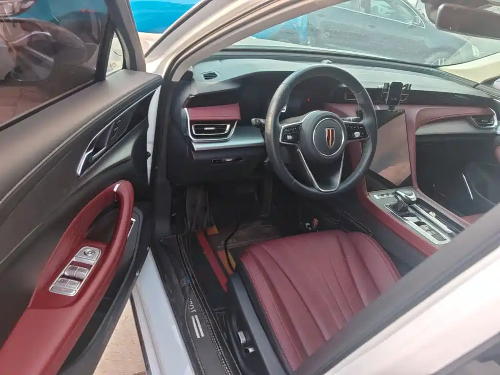 Hongqi Hongqi H5 — миниатюра 16