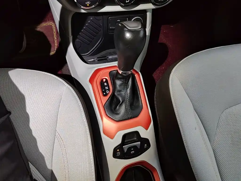 Jeep Renegade — миниатюра 14