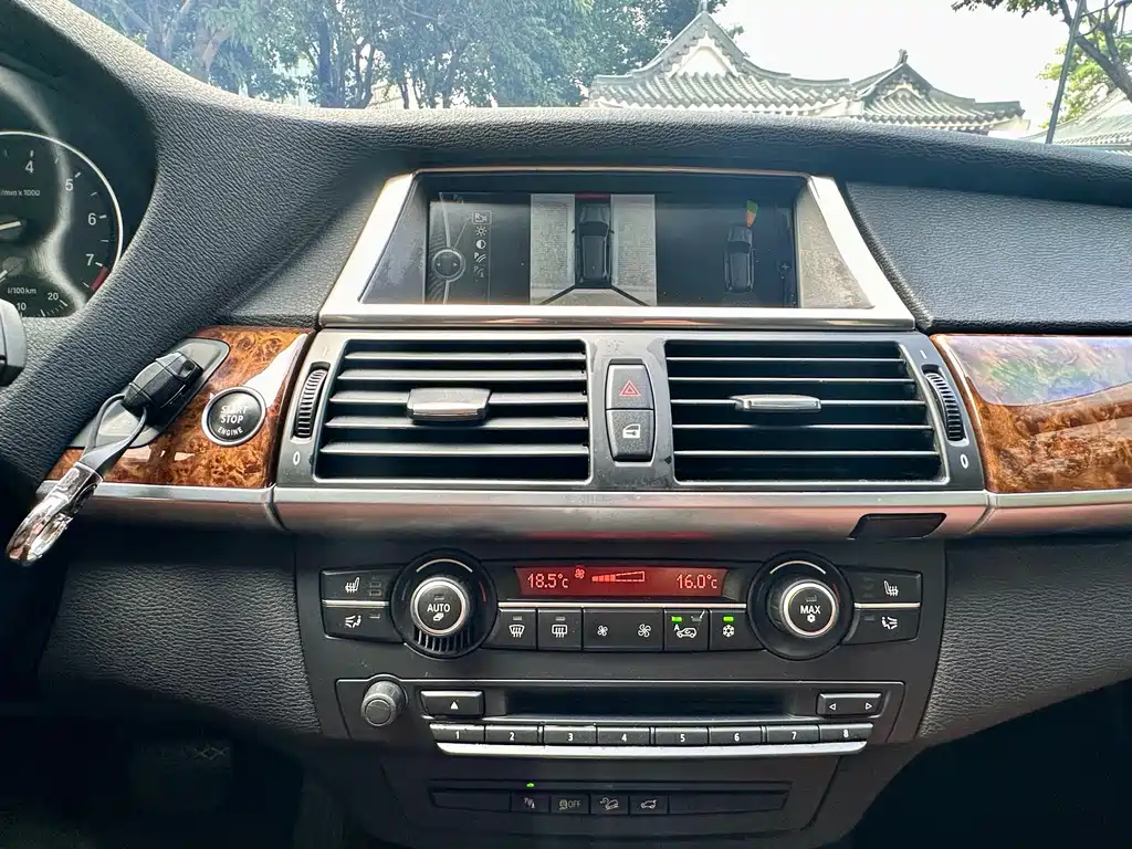 BMW X5 (Import) — миниатюра 11