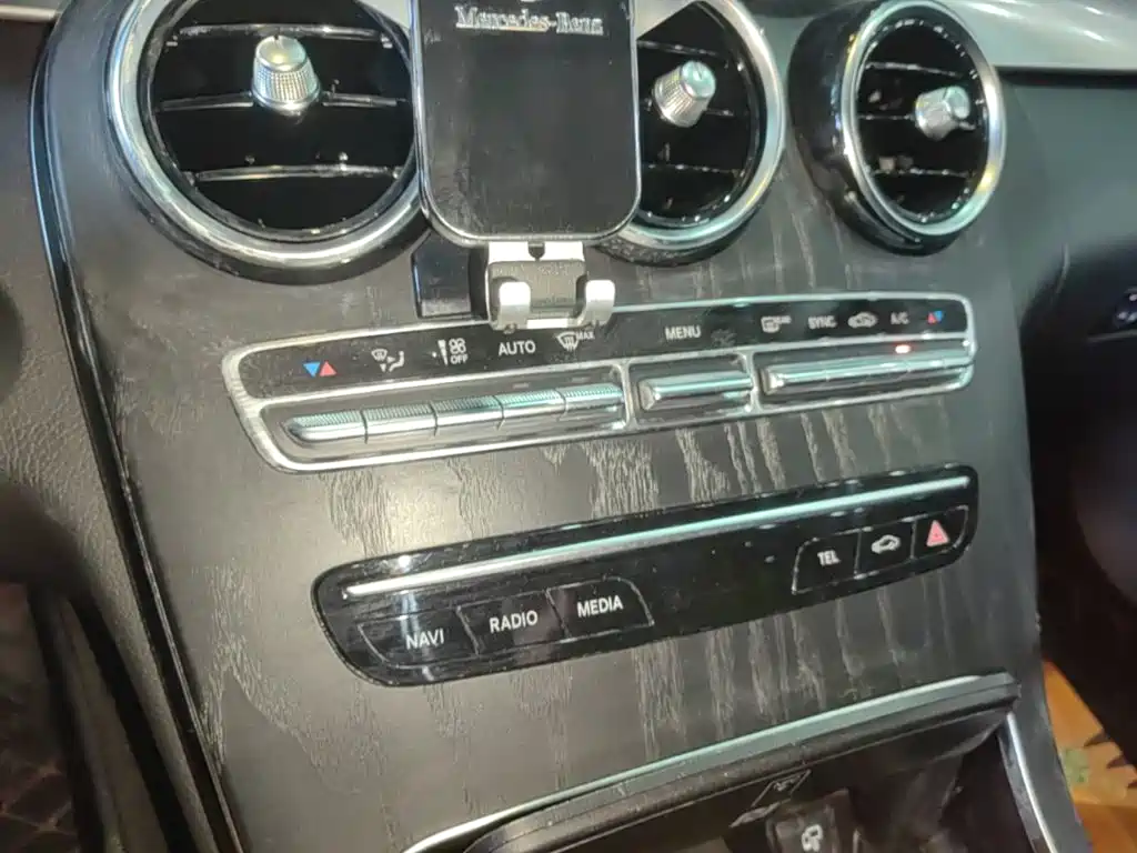 Mercedes-Benz C-Class — миниатюра 13