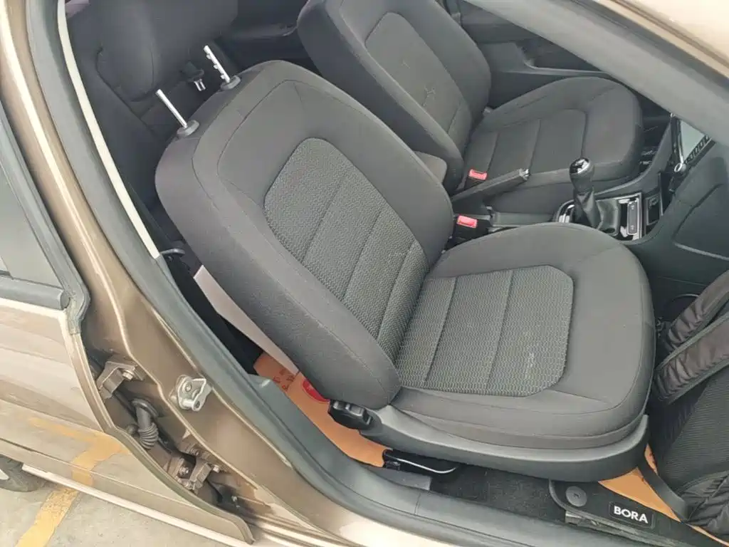 Volkswagen Bora — миниатюра 25