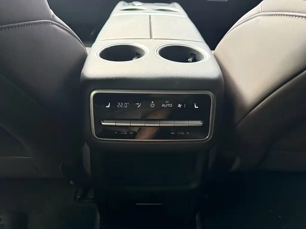 Li Auto Li L8 — миниатюра 12