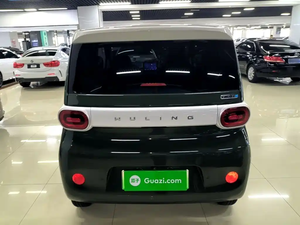 Wuling MINIEV — миниатюра 6