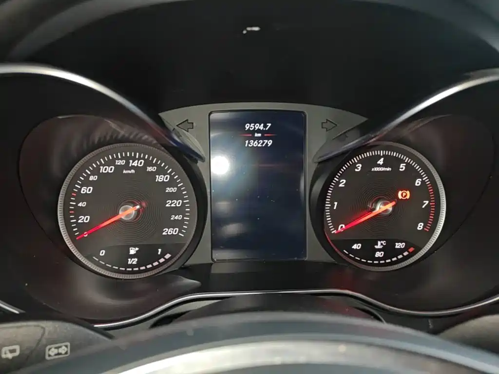 Mercedes-Benz GLC — миниатюра 12