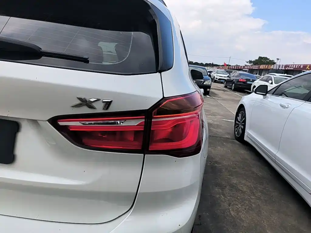 BMW X1 — миниатюра 8
