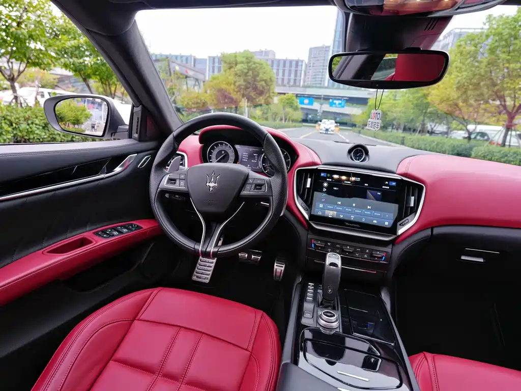 Maserati Ghibli — миниатюра 10