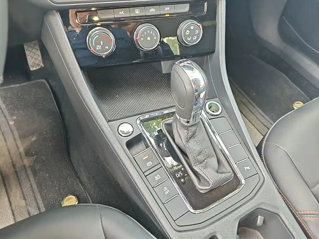 Volkswagen Bora — миниатюра 14