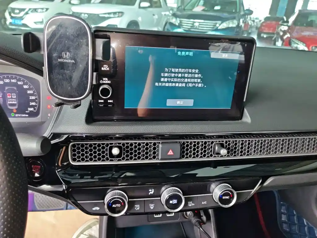 Honda Civic — миниатюра 13