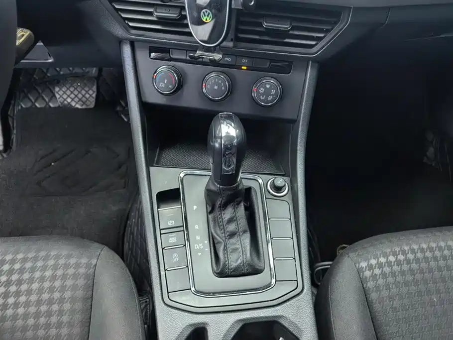 Volkswagen Bora — миниатюра 16