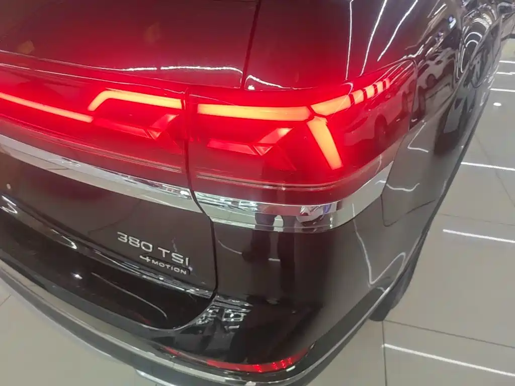 Volkswagen Teramont — миниатюра 8