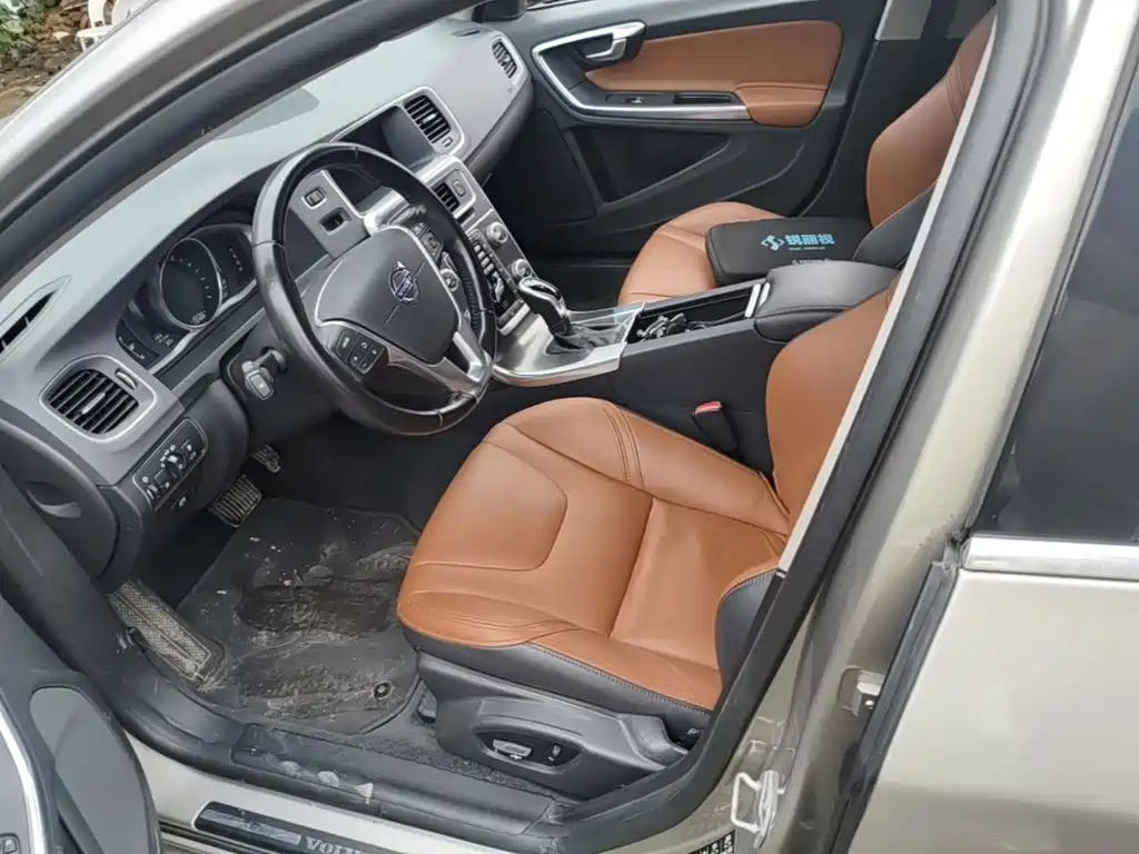 Volvo S60 — миниатюра 15