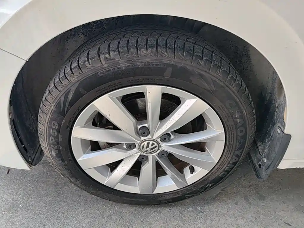 Volkswagen Bora — миниатюра 23