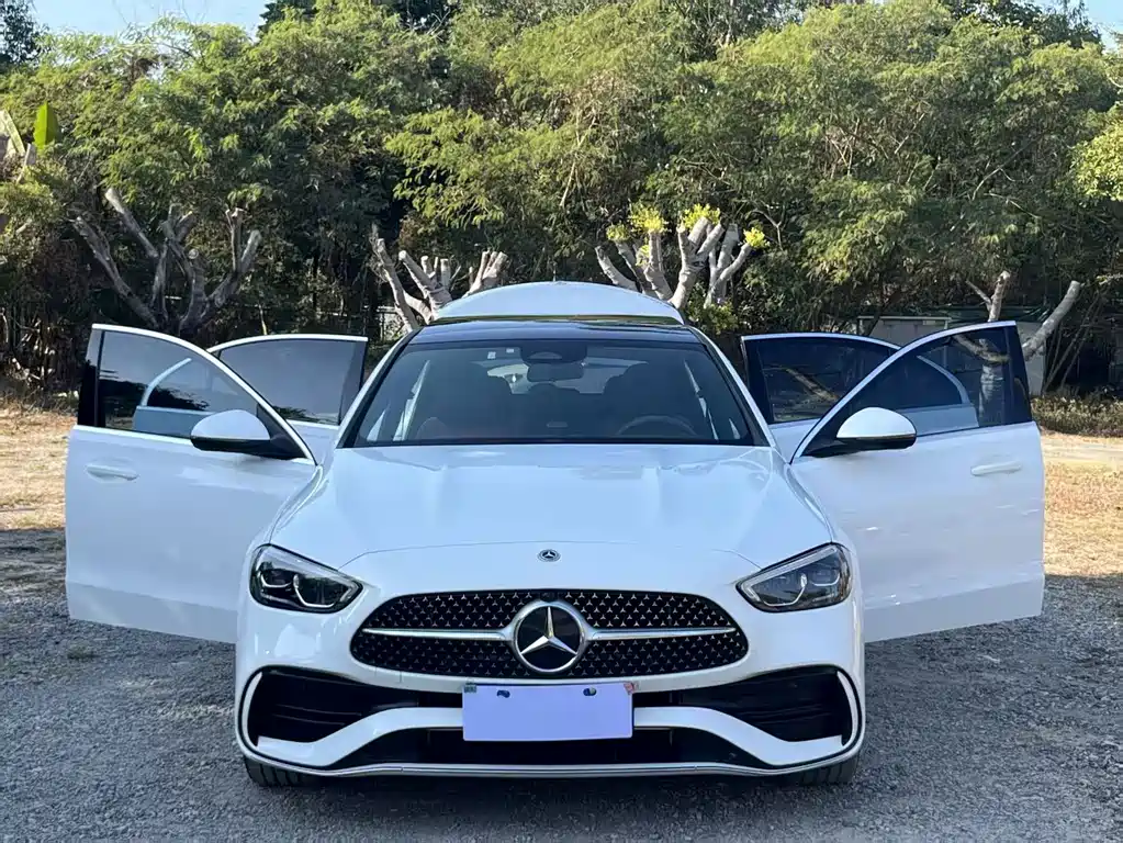 Mercedes-Benz C-Class — миниатюра 4