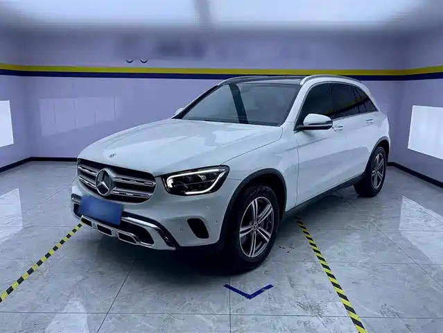 MERCEDES BENZ GLC